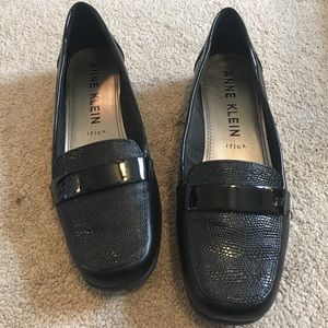 Anne Klein size 11 loafers